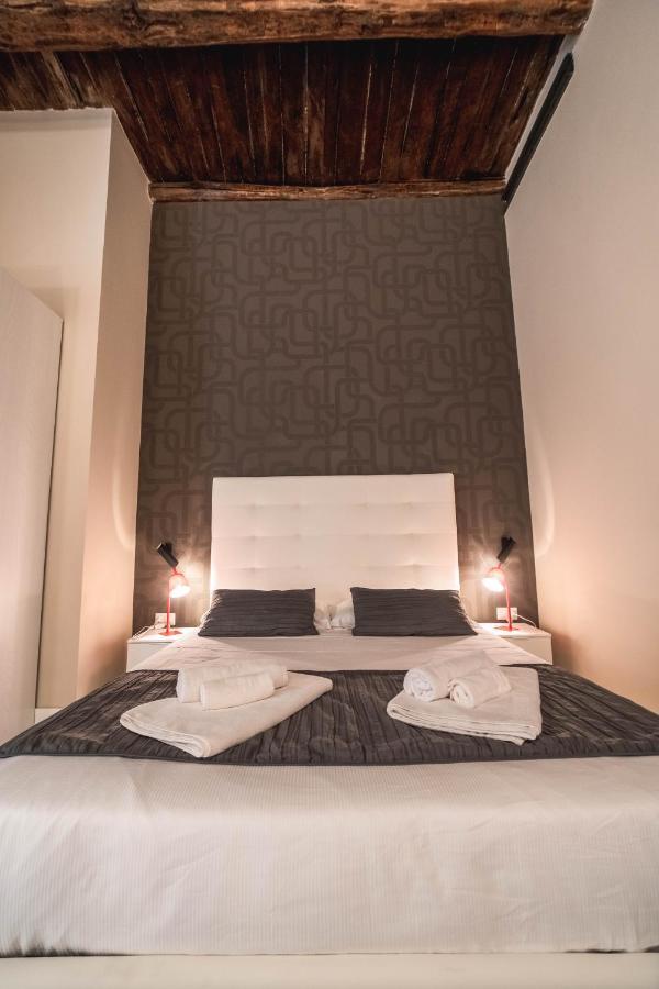 بيتسو Palazzo Paladini - Luxury Suites In The Heart Of The Old Town المظهر الخارجي الصورة